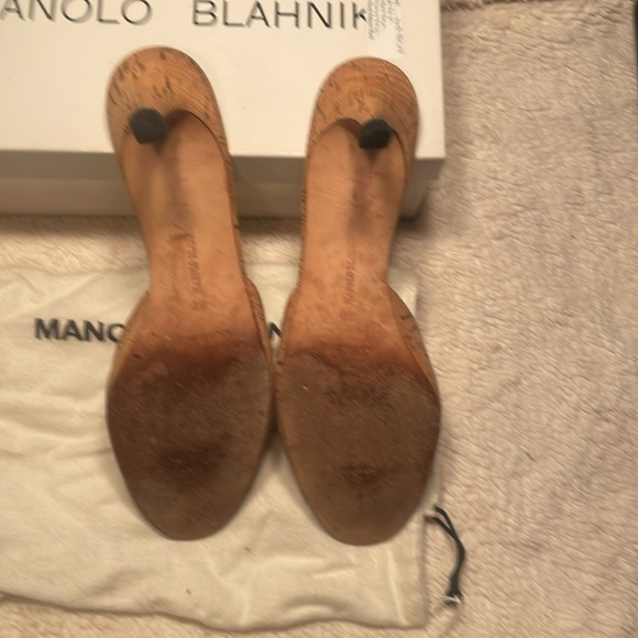 Manolo Blahnik Women’s Size 40 - Picture 6 of 9